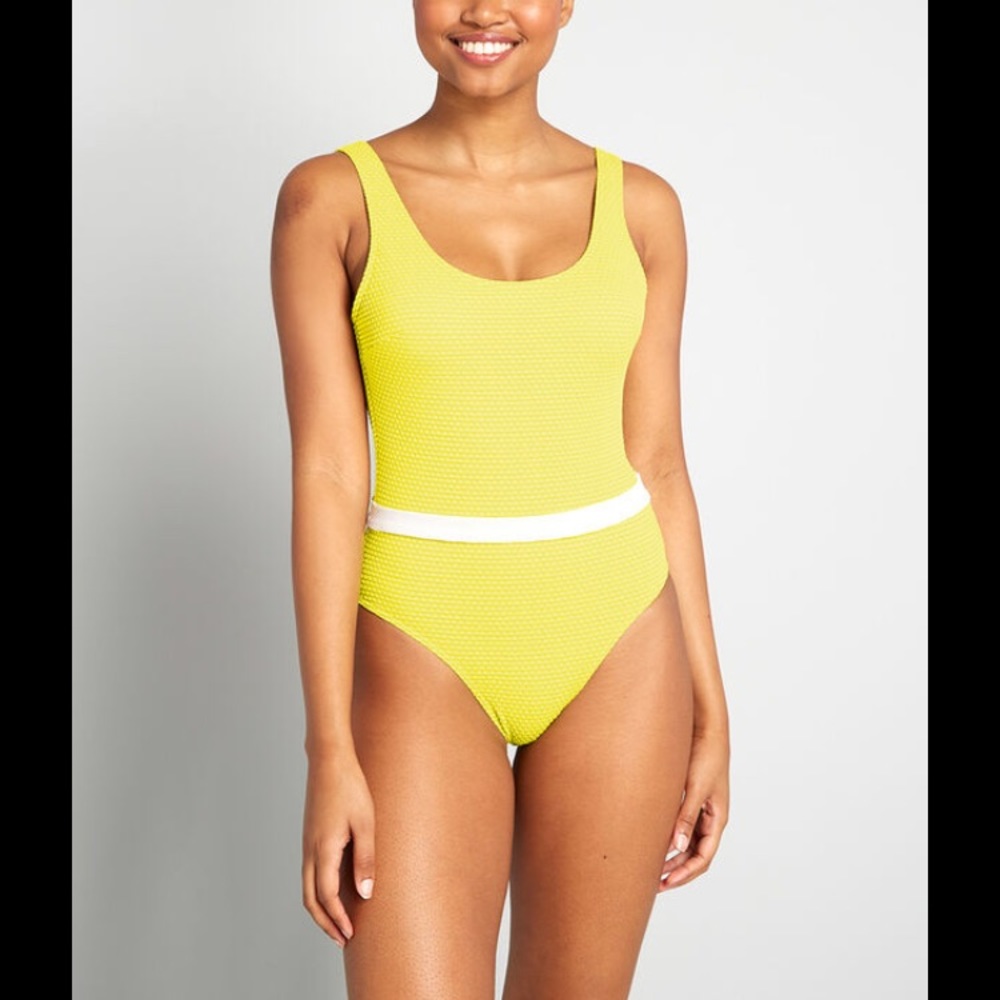 NWOT ModCloth Belted One-Piece Swimsuit